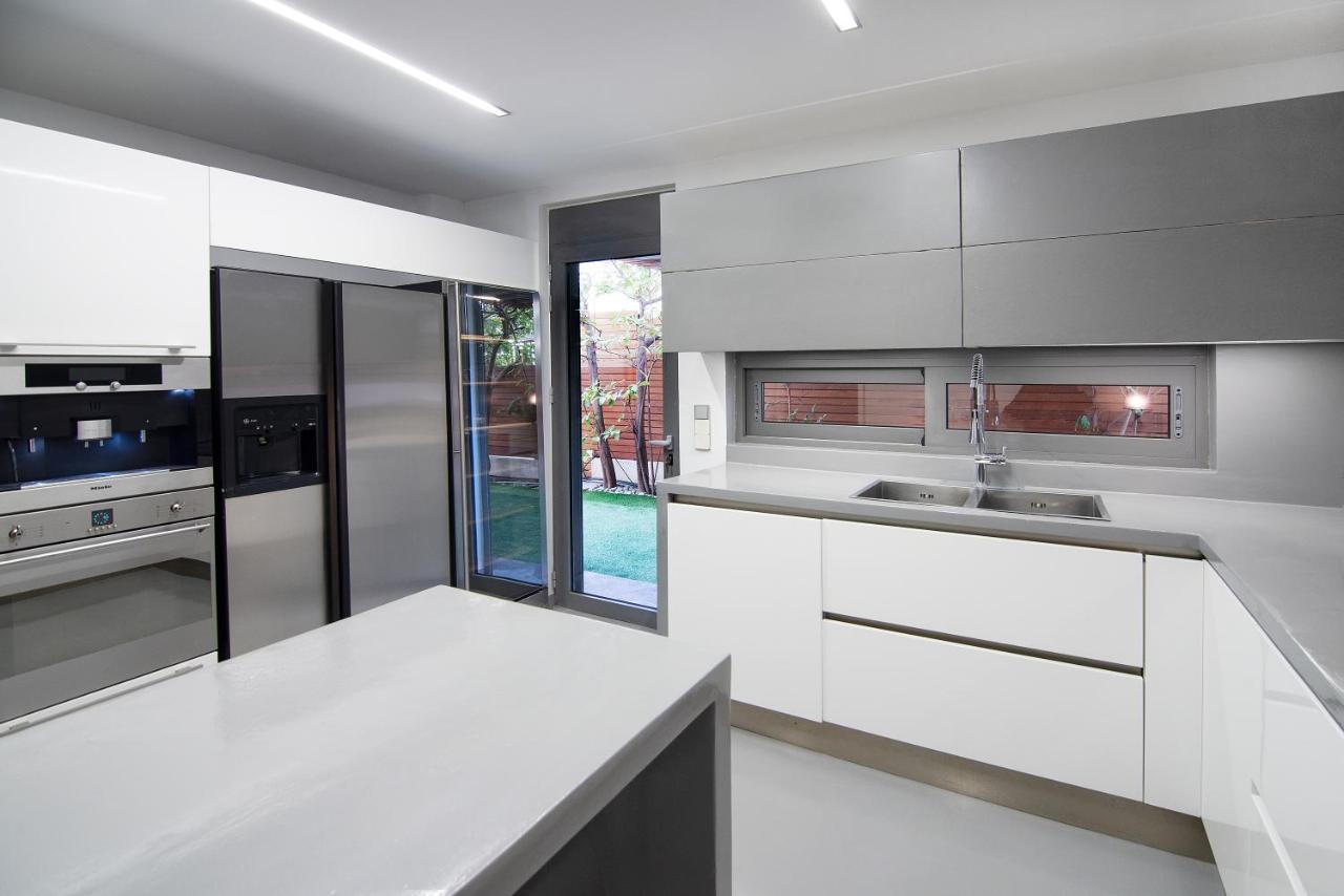 아테네 Elegant And Private Living By Neuvel 빌라 외부 사진